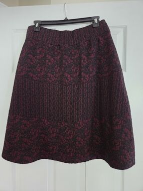 Studio 253 Textured Burgundy and Black A-Line Skirt Medium